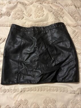 Shinestar Black Faux Leather Mini Skirt